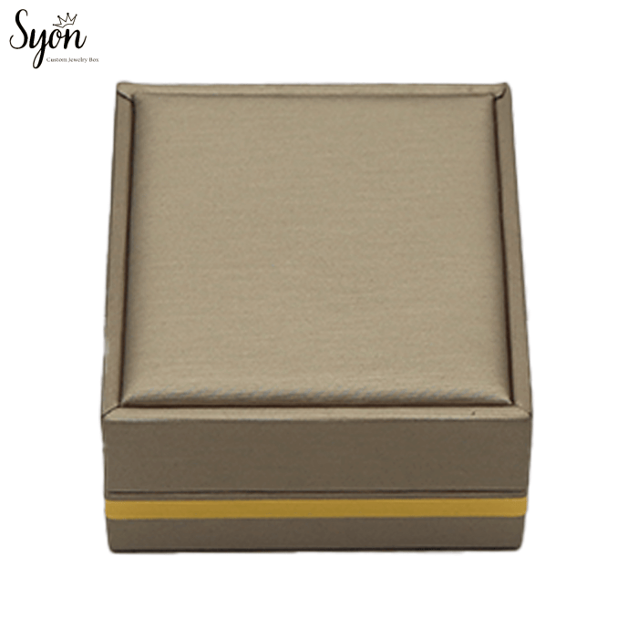 Elegant Earring Box: Perfect Packaging for Studs and Dangles - Image 2