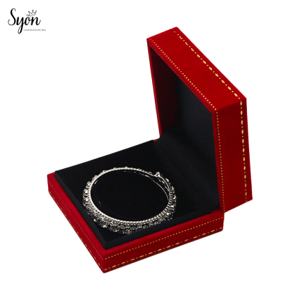 Personalized Bangle Storage Box with Soft Lining for Jewelry Gifting