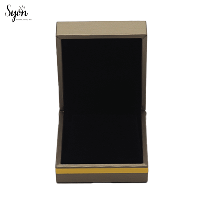 Elegant Earring Box: Perfect Packaging for Studs and Dangles - Image 3
