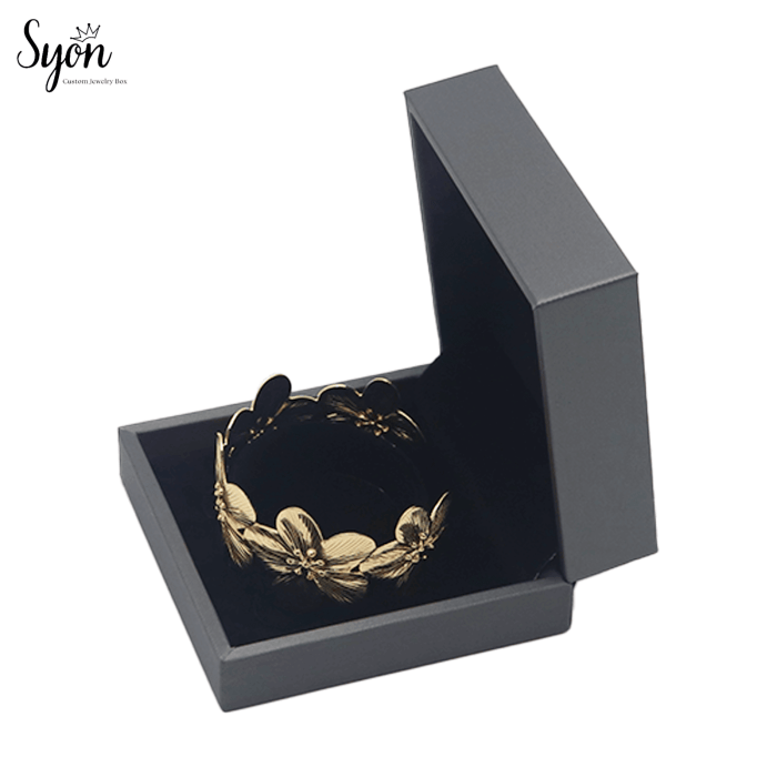 3(1) Custom Luxury Jewelry Gift Boxes Leather Material Bangle Box - Image 1