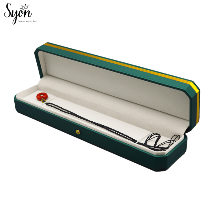 Luxury Custom Bracelet Box - Personalized Jewelry Gift Packaging - Image 1